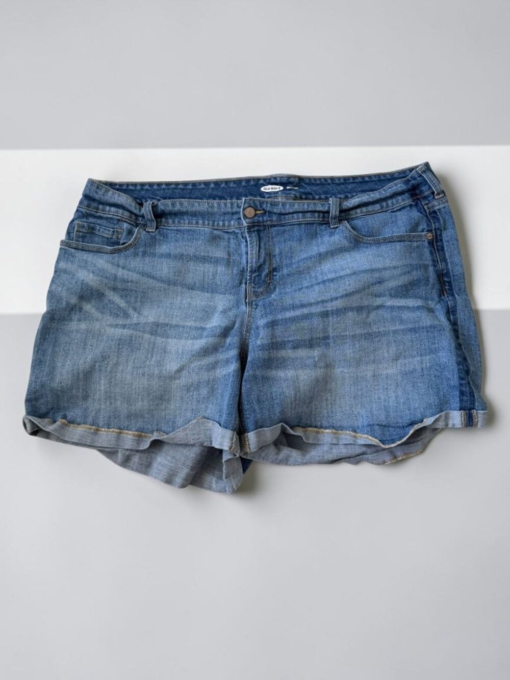 OLD NAVY Women’s Boyfriend Denim Shorts Size 20 Plus
